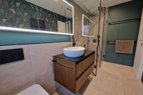 badezimmerrenovation-115A859F99D-6F88-6FF0-3D81-8A45E57F8B5C.jpg