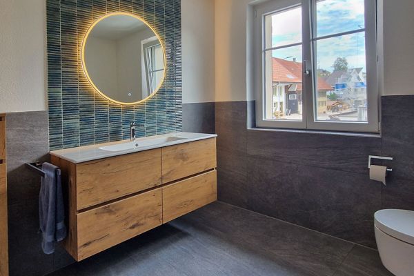 badezimmerrenovation-121E9A5A19A-20E4-744D-2E45-27C7E44760D4.jpg