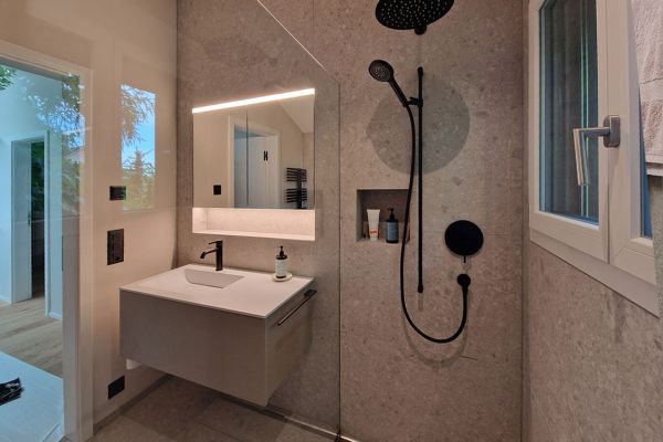 badezimmerrenovation-123E5BA6509-81E1-40C0-D565-24E18DC71894.jpg